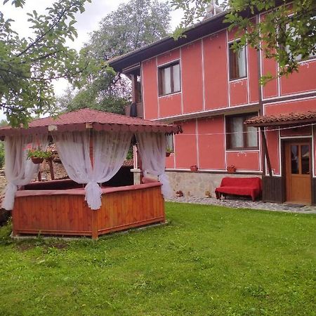 Стаи За Гости Дора Koprivștița Exterior foto