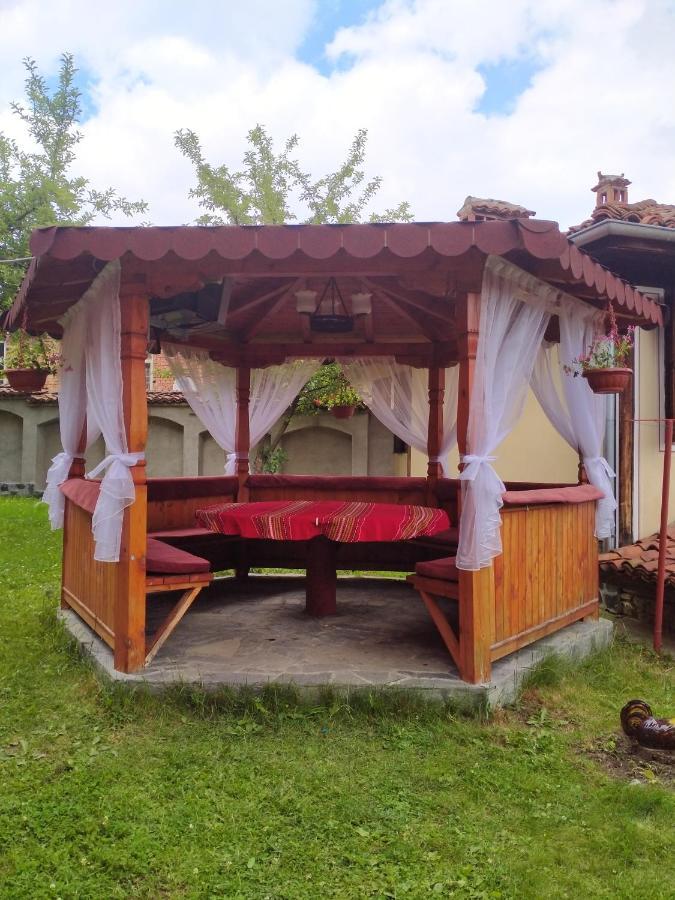 Стаи За Гости Дора Koprivștița Exterior foto