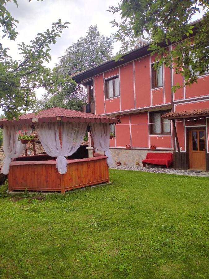 Стаи За Гости Дора Koprivștița Exterior foto